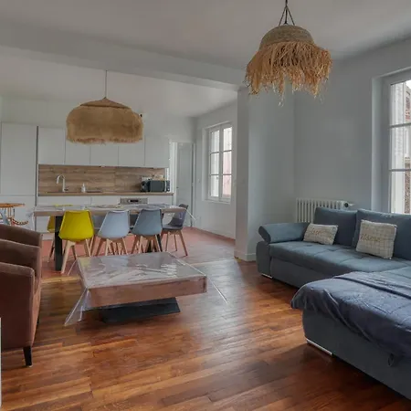 펜션 Maison Spacieuse Pour 8 Personnes Avec Jardin *